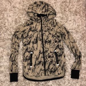 Lululemon light and comfy jacket